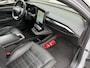 Renault Megane E-Tech EV60 Optimum Charge 220 Iconic / SOH 93% / Warmtepomp / Camera Binnenspiegel / 360 Camera / Navigatie / Carplay / Clima / Two Tone / 20" lm