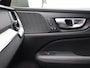 Volvo V60 Cross Country 2.0 B5 AWD Pro / Trekhaak / Lederen Bekleding / Elektrisch Verst. Stoelen / Stoel+Stuurverwarming / Adaptive Cruise / BLIS / Keyless /