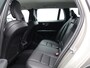 Volvo V60 Cross Country 2.0 B5 AWD Pro / Trekhaak / Lederen Bekleding / Elektrisch Verst. Stoelen / Stoel+Stuurverwarming / Adaptive Cruise / BLIS / Keyless /