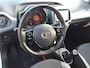Toyota Aygo 1.0 VVT-i x-play | Dealeronderhouden | Camera | Winterbanden erbij | Airco |