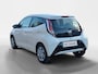 Toyota Aygo 1.0 VVT-i x-play | Dealeronderhouden | Camera | Winterbanden erbij | Airco |