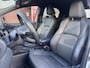 Toyota Yaris 1.5 Hybrid EXECUTIVE BI-TONE STOELVERW 17'' LM-VELGEN HEAD-UP LEER PARK-SENSOREN NAVI APPLE/ANDROID LED CAMERA CLIMA PRIVACY GLASS KEYLESS