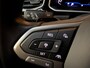 Volkswagen T-Roc 1.5 TSI R-Line - Pano - Beats Audio