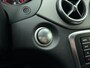 Mercedes-Benz CLA 180 d Business Solution | Navigatie | Stoelverwarming | Airco | Privacy Glass | Lichtmetalen Velgen |