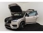 Volvo XC90 T8 RECHARGE AWD ULTIMATE DARK *VOL!* -PANO.DAK|HARMAN/KARDON|LUCHTVERING|GEVENT.LEDER+MASSAGE|360°CAM|HEAD-UP DISP.|TREKHAAK|22"