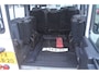 Land Rover Defender 7 persoons. 12 mnd. gar.