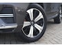 Volvo XC60 2.0 T6 Plug-in Hybrid AWD Plus Bright | Long Range PHEV | Panoramadak | Lederen bekleding | Adaptive cruise control | Stoel- en stuurverwarming | Actieve LED koplampen | Verwarmbare voorruit | Standkachel | Verwarmbare achterbank | Navigatie | Apple Carplay / Android Auto |