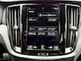 Volvo S60 2.0 T4 R-Design | Nieuwe Distributie riem | 12 mnd BOVAG garantie | Trekhaak | Camera | Stoelverwarming | Parkeersensoren V+A | Extra getint glas | 19" Velgen | Memory | Volvo on Call |