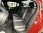 Volvo S60 2.0 T4 R-Design | Nieuwe Distributie riem | 12 mnd BOVAG garantie | Trekhaak | Camera | Stoelverwarming | Parkeersensoren V+A | Extra getint glas | 19" Velgen | Memory | Volvo on Call |