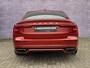 Volvo S60 2.0 T4 R-Design | Nieuwe Distributie riem | 12 mnd BOVAG garantie | Trekhaak | Camera | Stoelverwarming | Parkeersensoren V+A | Extra getint glas | 19" Velgen | Memory | Volvo on Call |