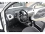 Toyota Aygo 1.0 VVT-i x-Play | Camera | Lichtmetaal | Carplay | All-Seasons banden |