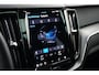 Volvo XC60 T6 Plug-in hybrid AWD Core Bright | Achterbank verwarmd | Achteruitrijcamera | Apple Carplay/Android Auto|telefoonintegratie premium