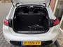 Peugeot e-208 EV Allure 50 kWh GROOT.NAVI / HALF.LEER / CAMERA / 17 INCH LMV /