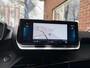 Peugeot e-208 EV Allure 50 kWh GROOT.NAVI / HALF.LEER / CAMERA / 17 INCH LMV /