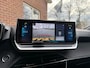 Peugeot e-208 EV Allure 50 kWh GROOT.NAVI / HALF.LEER / CAMERA / 17 INCH LMV /