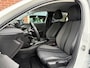 Peugeot e-208 EV Allure 50 kWh GROOT.NAVI / HALF.LEER / CAMERA / 17 INCH LMV /