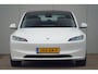 Tesla Model 3 RWD 60 kWh / Nieuw! / Incl. BTW / Pano / Stuurverw. / Elek. Klep / 360 camera / Pearl White Metallic