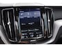 Volvo XC60 T8 390PK Automaat Recharge AWD R-Design / Adaptieve cruise control/ BLIS/ Panoramadak/ Trekhaak/ Head up display/ 360 camera/ Parkeersensoren/ Stoel en stuurwielverwarming
