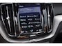Volvo XC60 T8 390PK Automaat Recharge AWD R-Design / Adaptieve cruise control/ BLIS/ Panoramadak/ Trekhaak/ Head up display/ 360 camera/ Parkeersensoren/ Stoel en stuurwielverwarming