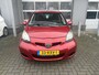 Toyota Aygo 1.0-12V Aspiration Red / AIRCO