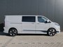 Ford Transit Custom 320 2.5 PHEV L2H1 Sport DC | Dubbele Cabine | Toegang tot Zero emissie t/m 31-12-2029 | 360 Camera | BLIS | Adaptive Cruise | Trekhaak | Keyless | 19 Inch |