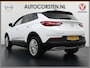 Opel Grandland X AUTOM-8 T131PK Navi Camera Trekhaak Apple Carplay Android 18"lm Pdc Opel-Connect Dual-Ecc Elec.Achterklep AGR-Stoel+Verwarmd DAB Cruise Control Keyless Dodehoekwarning 1.2 Turbo Business Executive Innovation Automaat Regen-Lichtsensor Led Lane-Assist Bluetooth 1e eigenaar Origineel NLse auto ! Orig. NLse Auto 1e Eigenaar 1300kg trekvermogen
