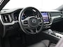 Volvo XC60 2.0 T6 Plug-in hybrid AWD Plus Dark (Pano / 360 Cam / H&K / Winterpakket)
