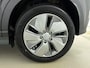 Hyundai Kona Electric EV Fashion Sky 64 kWh | SoH 96% | Schuifdak | All Season | Warmtepomp | Navigatie | Camera | Head-up display |