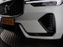 Volvo XC60 2.0 T6 Plug-in hybrid AWD Plus Dark (Pano / 360 Cam / H&K / Winterpakket)