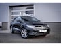 Volkswagen T-Roc 1.5 TSI R-Line | Cruise control adaptief | R-Line exterieur | Trekhaak met afneembare kogel