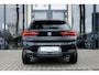 BMW X2 sDrive20i Aut. High Executive | M Sportpakket | 20" LM Velgen | Panoramadak | Harman Kardon | Head-Up Display | Navigatie incl. Apple CarPlay | Achteruitrijcamera |