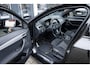 BMW X2 sDrive20i Aut. High Executive | M Sportpakket | 20" LM Velgen | Panoramadak | Harman Kardon | Head-Up Display | Navigatie incl. Apple CarPlay | Achteruitrijcamera |
