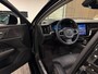Volvo V60 T6 AWD Recharge Ultra Dark | Trekhaak | Schuifdak | Head-Up Display | Harman Kardon | Adaptieve Cruise Control | Stoelverwarming voor+achter | Stuurwielverwarming | Full LED Meesturende koplampen | Parkeercamera | Pilot Assist | BLIS Dode Hoek Detectie | Elektrische voorstoelen geheugen | Lederen bekleding | Zitting verlenging voorstoelen | Lederen dashboard | 18 Inch | Google Infotainment | Keyless Drive | Parkeersensoren voor+achter | Privacy Glass | Elektrisch bedienbare achterklep | DAB Radio | Apple Carplay/Android Auto | Volvo On Call met mobiele App functie | Onyx Black Metallic |