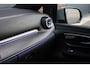 Mercedes-Benz V-klasse 250d L2 Avantgarde | Distronic | AMG | Trekhaak | Standverwarming | Surround Camera | Elek. Schuifdeuren | Multibeam LED | Leder | Rijassistentiepakket | Verwarmd Stuurwiel |