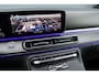 Mercedes-Benz V-klasse 250d L2 Avantgarde | Distronic | AMG | Trekhaak | Standverwarming | Surround Camera | Elek. Schuifdeuren | Multibeam LED | Leder | Rijassistentiepakket | Verwarmd Stuurwiel |