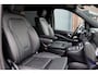 Mercedes-Benz V-klasse 250d L2 Avantgarde | Distronic | AMG | Trekhaak | Standverwarming | Surround Camera | Elek. Schuifdeuren | Multibeam LED | Leder | Rijassistentiepakket | Verwarmd Stuurwiel |