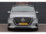 Mercedes-Benz V-klasse 250d L2 Avantgarde | Distronic | AMG | Trekhaak | Standverwarming | Surround Camera | Elek. Schuifdeuren | Multibeam LED | Leder | Rijassistentiepakket | Verwarmd Stuurwiel |