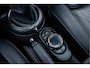 MINI Cooper 5-Deurs | Chili Business | Panoramadak | Union Jack | Leder | LED | Head-Up Display | Keyless | Stoelverwarming |