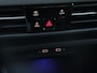 Volkswagen Golf 1.0 eTSI Life Business | Elektr. verstelbare bestuurdersstoel + memory | Apple carplay / Android auto | Dodehoekdetectie | Parkeersensoren voor + achter |