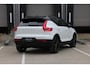 Volvo XC40 Recharge P8 AWD R-Design Lichtmetalen Velgen 20" | 360°-camera | BLIS | Kunstlederen/Alcantara Bekleding | R-Design Exterieur |Google Navigatiesysteem Full Map + Hard Disk | LED koplampen | Electronic Climate Controle | Verwarmende Voorstoelen + Stuurwiel |