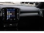 Volvo XC40 Recharge P8 AWD R-Design Lichtmetalen Velgen 20" | 360°-camera | BLIS | Kunstlederen/Alcantara Bekleding | R-Design Exterieur |Google Navigatiesysteem Full Map + Hard Disk | LED koplampen | Electronic Climate Controle | Verwarmende Voorstoelen + Stuurwiel |