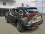 Lexus NX 350h AWD Luxury Line LEDER | CAMERA | LED LAMPEN | ADAPTIEVE CRUISE | DODEHOEK DETECTIE | HUD DISPLAY | STUURVERWARMING/VERWARMDE STOELEN | NAVIGATIE |