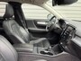 Volvo XC40 T3 Momentum Pro / Panoramdak / Lederen bekleding / 19" /
