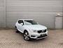 Volvo XC40 T3 Momentum Pro / Panoramdak / Lederen bekleding / 19" /