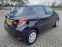 Toyota Yaris 1.0 VVT-i Aspiration zuinige nette in Nederland nieuw geleverde yaris met achteruitrijcamera!