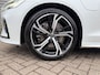 Volvo V60 T6 Plug-in hybrid AWD Plus Dark / I Love Sweden uitvoering / Exterieur Styling kit / 19" Velgen / Sport stoelen /