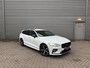 Volvo V60 T6 Plug-in hybrid AWD Plus Dark / I Love Sweden uitvoering / Exterieur Styling kit / 19" Velgen / Sport stoelen /