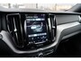 Volvo XC60 T6 AWD Plus Dark Long Range | Trekhaak | Panoramisch schuif/kanteldak | Harman Kardon | Dealer onderhouden | 360 graden camera | Elektrisch verstelbare stoelen met geheugen |