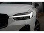 Volvo XC60 T6 AWD Plus Dark Long Range | Trekhaak | Panoramisch schuif/kanteldak | Harman Kardon | Dealer onderhouden | 360 graden camera | Elektrisch verstelbare stoelen met geheugen |