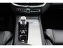 Volvo XC60 T6 AWD Plus Dark Long Range | Trekhaak | Panoramisch schuif/kanteldak | Harman Kardon | Dealer onderhouden | 360 graden camera | Elektrisch verstelbare stoelen met geheugen |